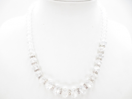 Crystal necklace with diamonds white