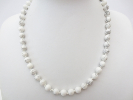 0,8cm stone beads necklace howlite