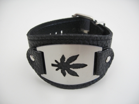 bracelet with metal plate Cannabis