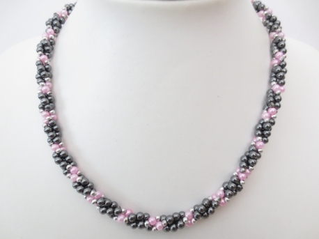 beads neckalce pink
