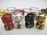 Wholesale - Metal Lucky cat keyhanger (12 pcs)