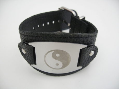 bracelet with metal plate Yin Yang