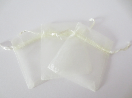 Organza gift bag cream 7.5 x 10cm (100 pcs)