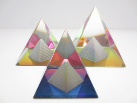Crystal pyramide in pyramide colored 7x7