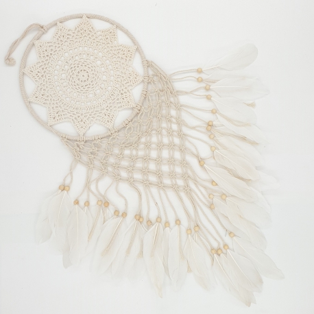 Wholesale - 25 cm round Dreamcatchers Cream Crocheted with Goose Feathers