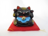 Lucky cat black zwarth bell on red pillow A